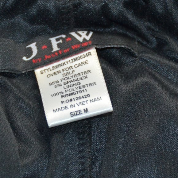 Dress - Picture 6 of 6